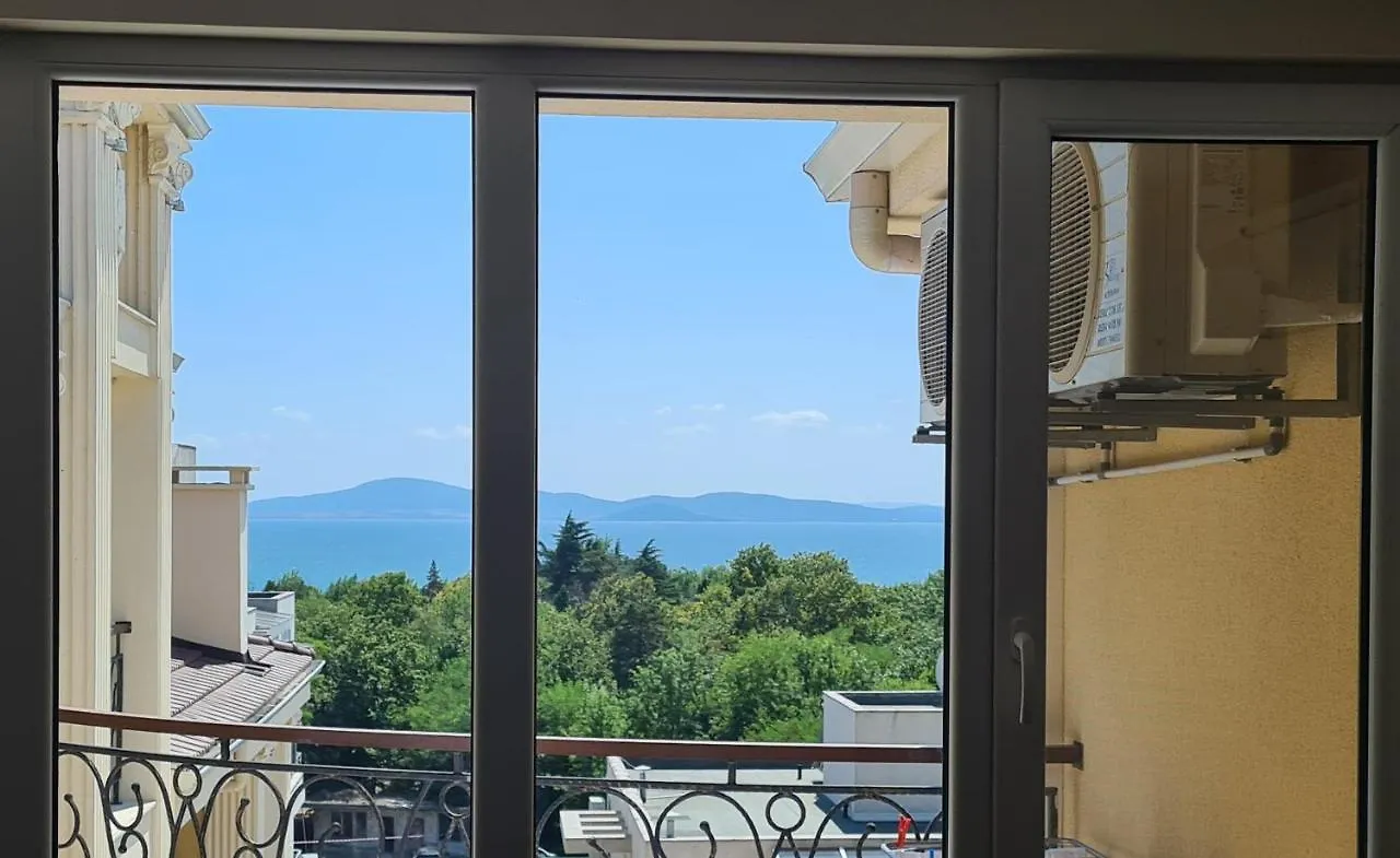 Flora Beach Private Aparthotel Pomorie