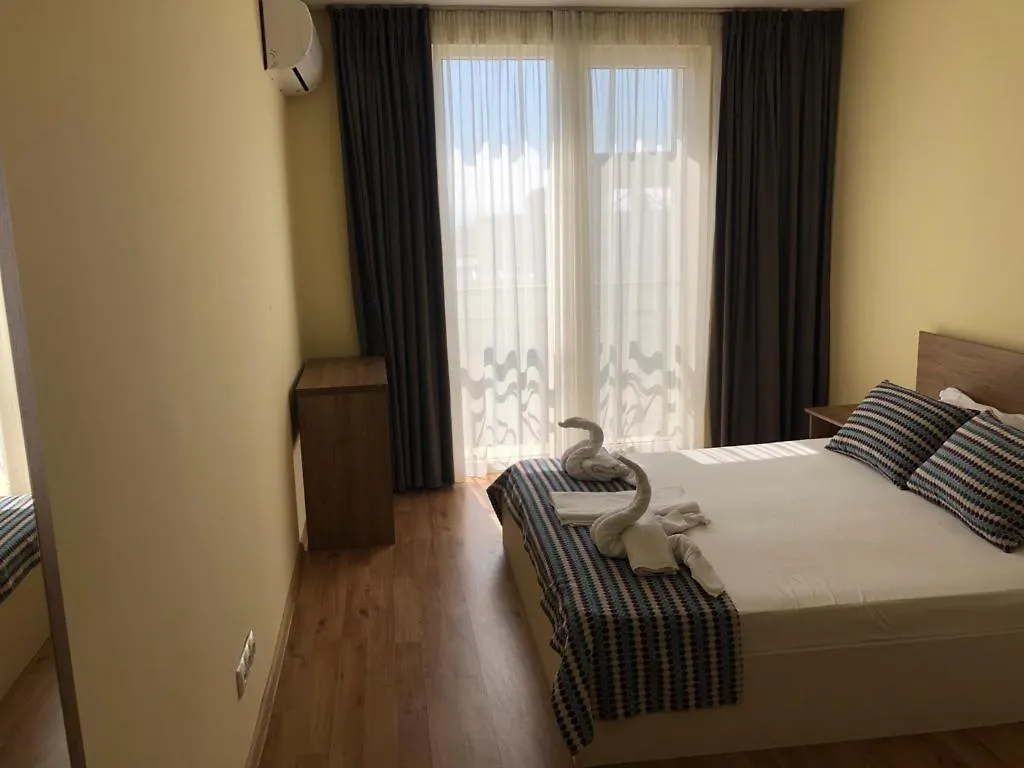 Flora Beach Private Aparthotel Pomorie 0*,  Bulgaria